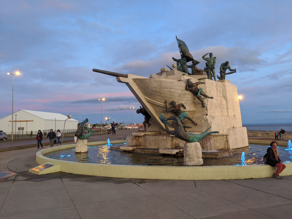 Monumento A Tripulantes Goleta Ancud - Punta Arenas